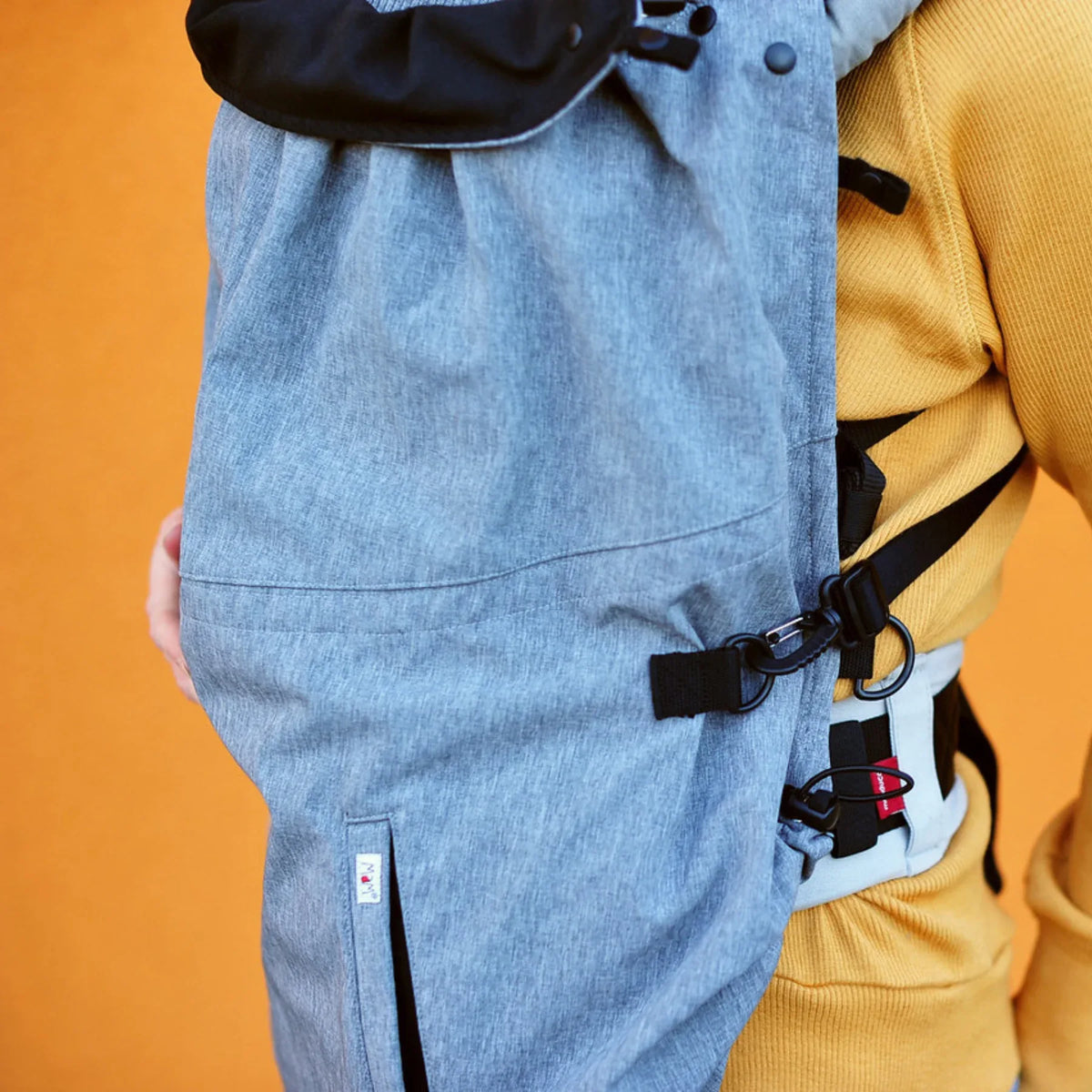 MaM Ultra Plus 2-in-1 Softshell FleX Tragecover black - Girasol GbR